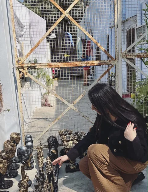 Sukoon exploring decorative sculptures and craft pieces
